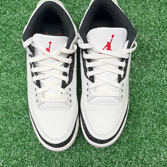 Air Jordan 3 Retro Cement Grey. Men’s size 9.5. Like new condition with OG Box - Picture 7 of 9